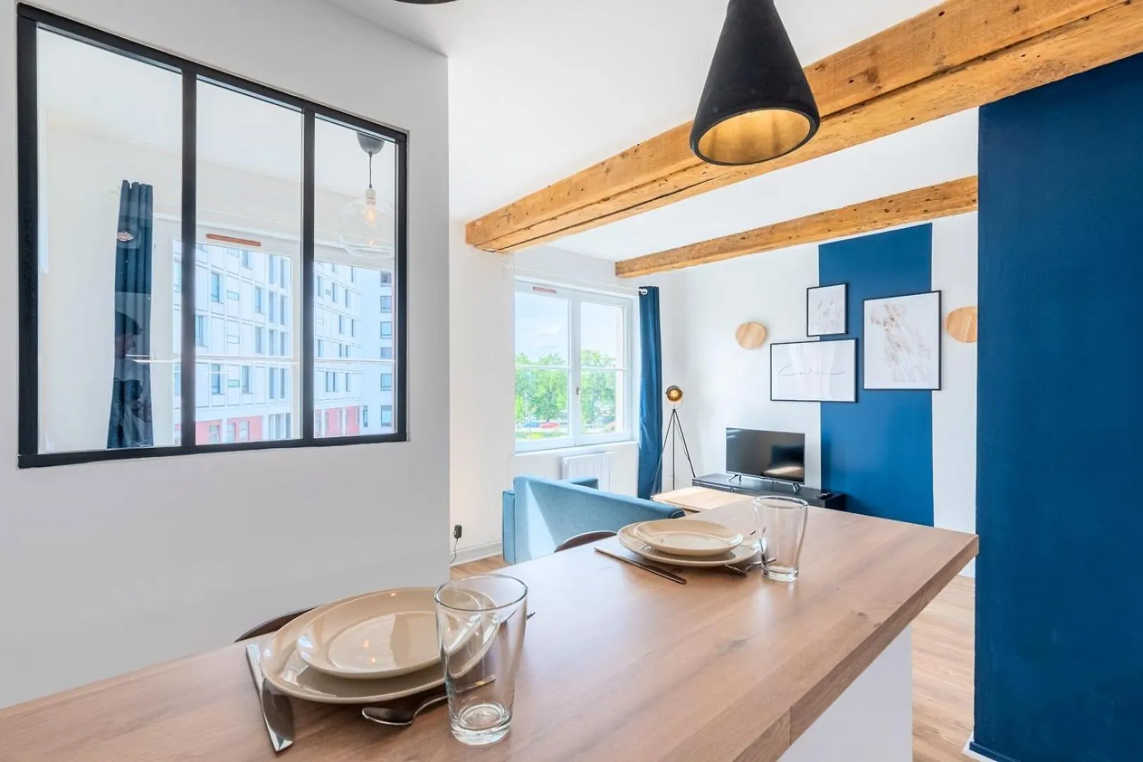 One-Bedroom Apartment In Old 릴